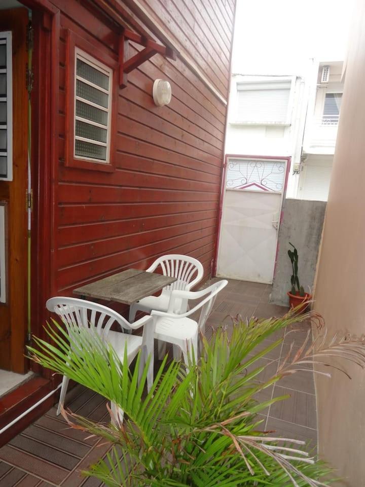 Smart-Lidays Hotel Sainte-Anne  Bagian luar foto